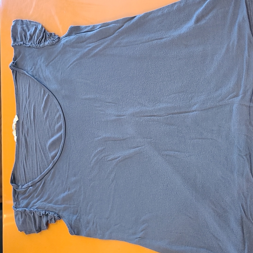 *3/$15* Old Navy sleeveless shirt, size large